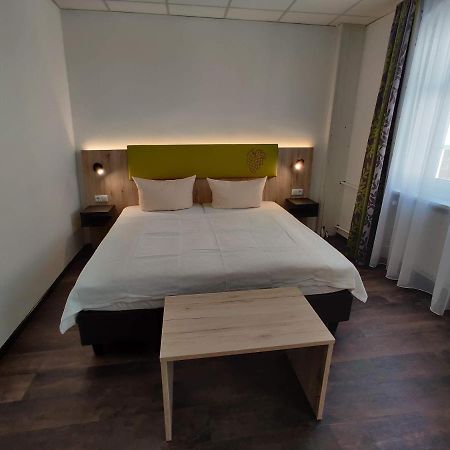 Hotel Goldene Traube Günzburg Esterno foto