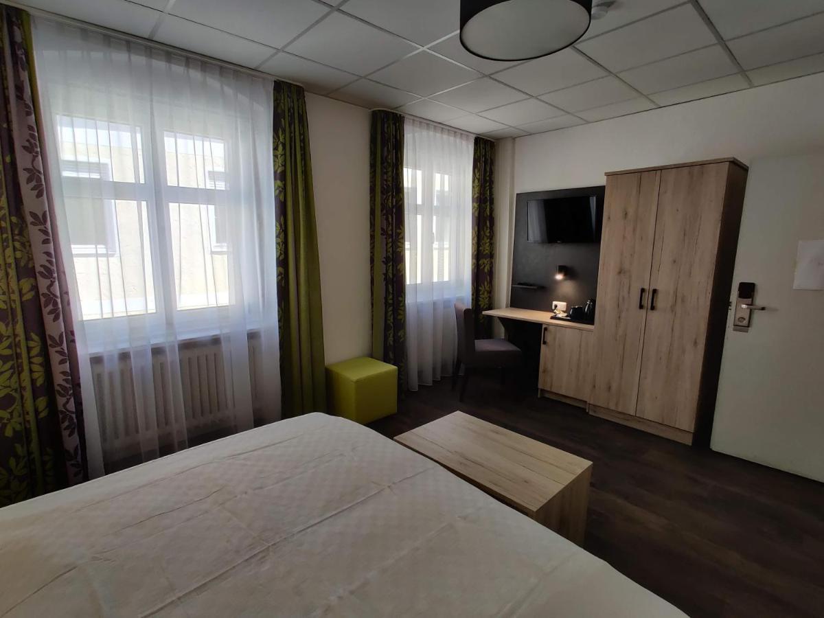 Hotel Goldene Traube Günzburg Esterno foto