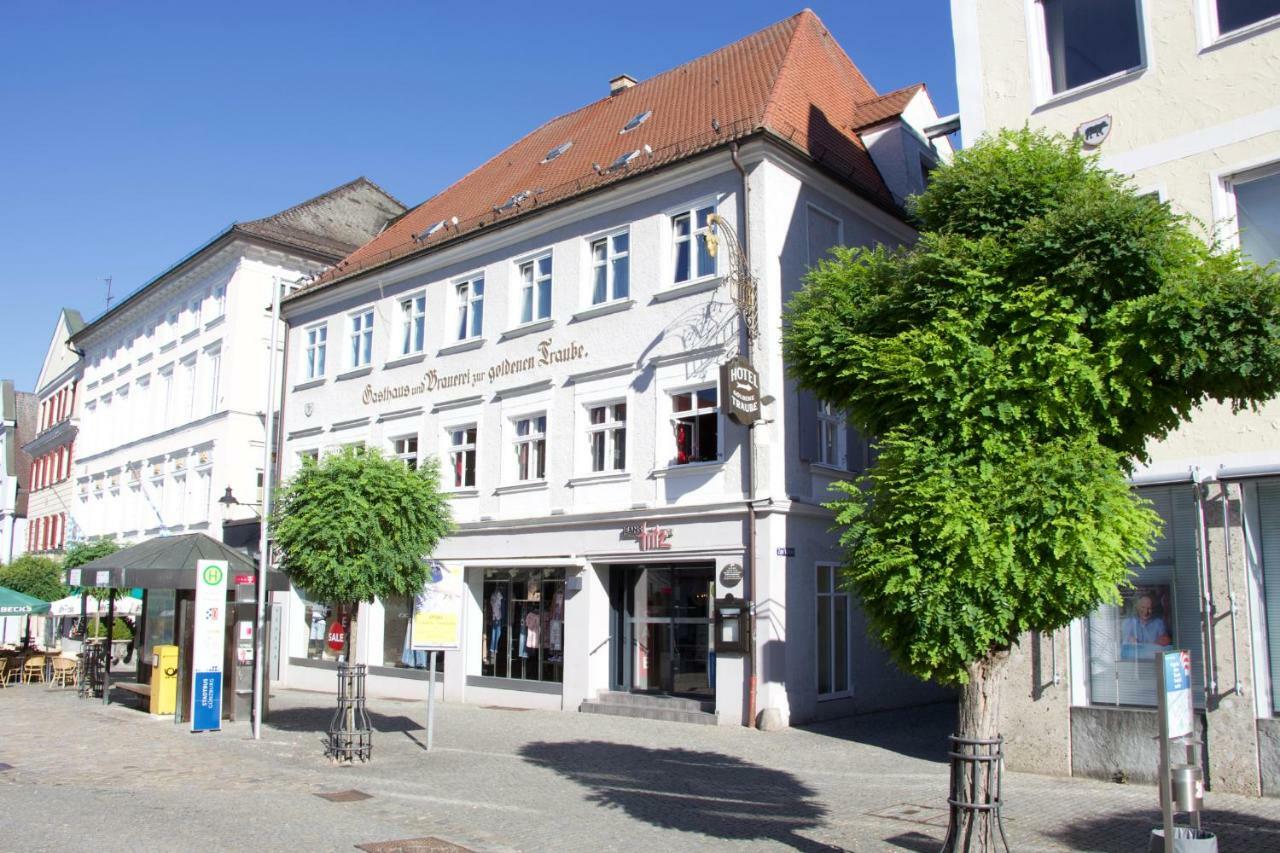 Hotel Goldene Traube Günzburg Esterno foto